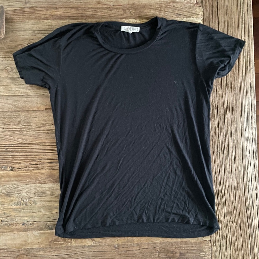 Joan brown black t shirt